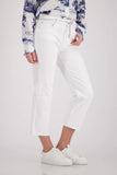 Straight-leg jeans with frayed details