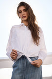 Blouse with flower embroidery