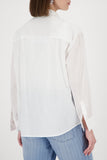 Blouse with flower embroidery