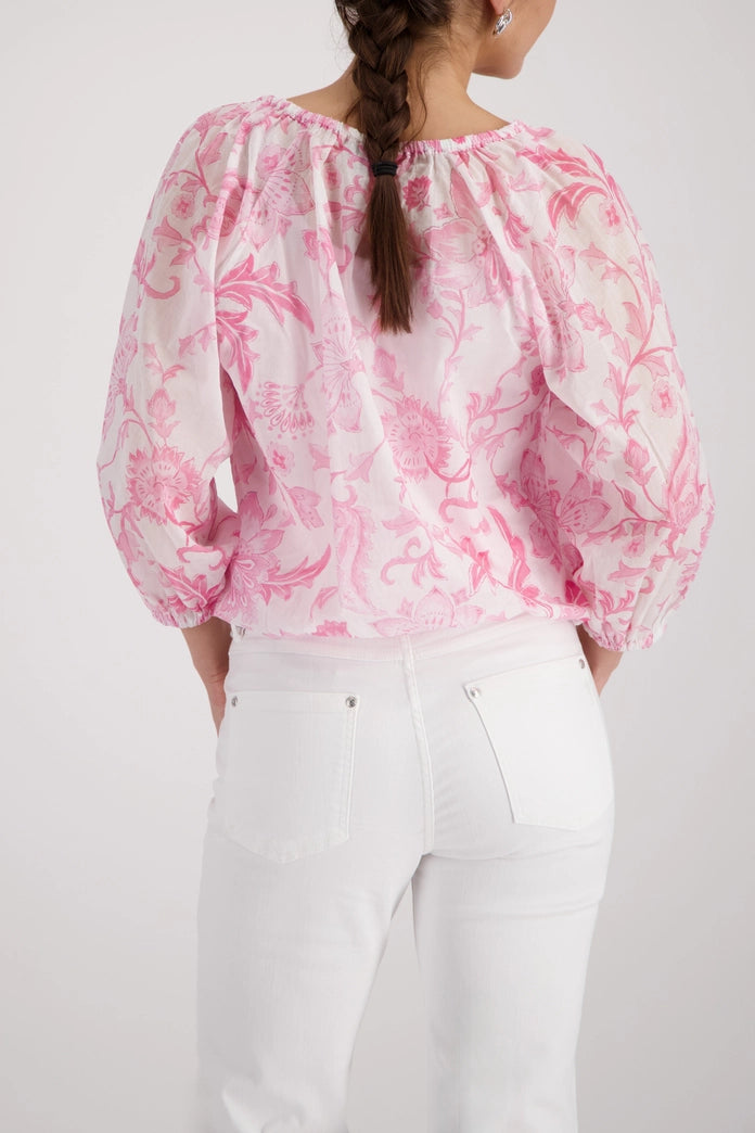 Blouse with floral pattern